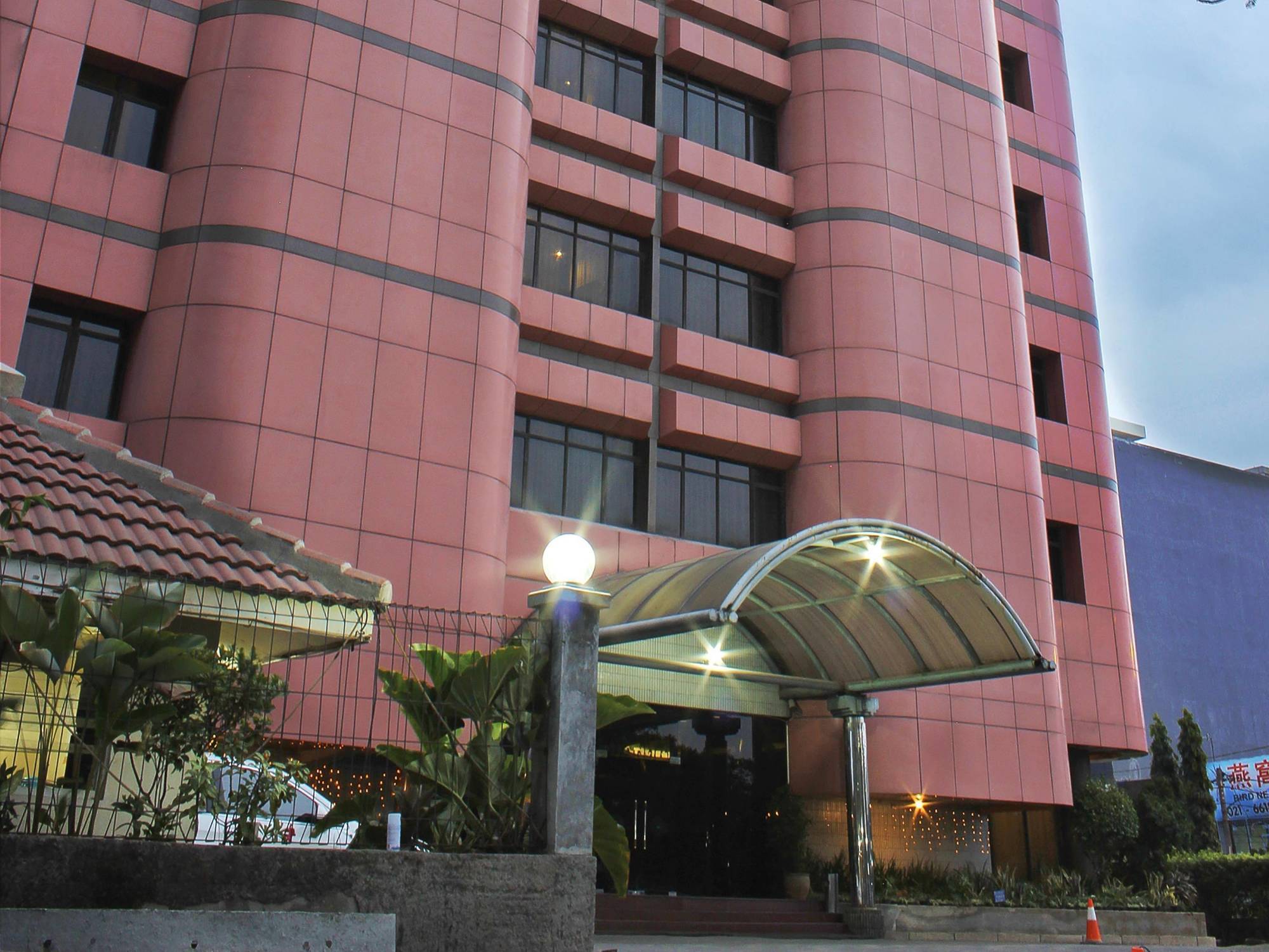 Sanno Hotel Giacarta Esterno foto